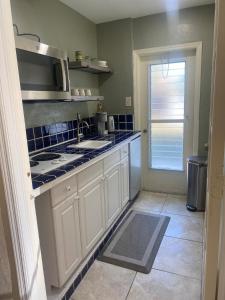 Cozy studio near downtown Naples