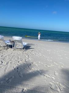 Cozy studio near downtown Naples