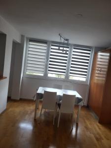Apartna Obala