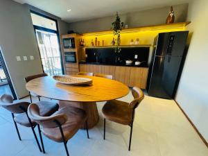 Apto Duplex Acesso a Praia Para 06 Pessoas