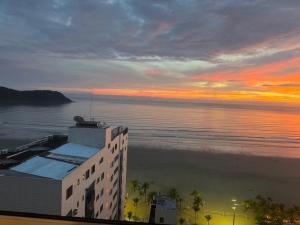 Apartamento com vista para o mar na varanda gourmet 3 quartos