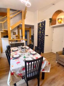 T4 en duplex, résidence atypique en pleine forêt