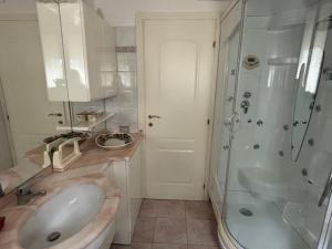 Casa con guardino a 100 mt dal mare