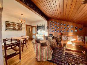 Cozy 3 bedroom with beautiful views