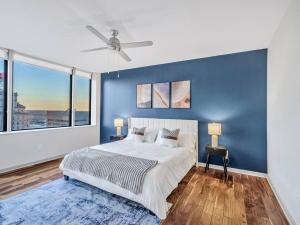 Luxury Apt WParking CityView|Pool| Gym|PoolTable