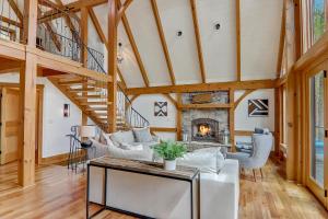 The Alpine House by Carolina Mornings