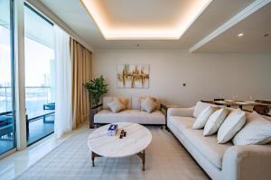 Exquisite Beachfront 1BR l Palace Beach Residence