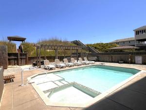 Good Karma Retreat - Nags Head MP 15.5, Oceanfront, Elevator, Pool, Hot Tub, Pets OK, Flex Stays