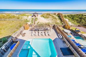 Good Karma Retreat - Nags Head MP 15.5, Oceanfront, Elevator, Pool, Hot Tub, Pets OK, Flex Stays