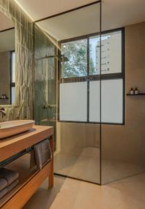 Hermoso apartamento, amplio, aire acondicionado, jacuzzi, en Provenza Medellín, excelente ubicación muy agradable