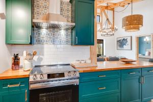 Ridgeline Retreat by Carolina Mornings