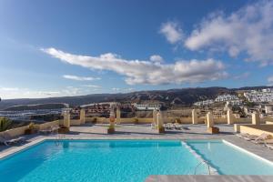 GuestReady - Amadores Beachfront Apartment