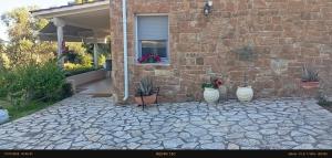 Treff - comfortable house in west Possidi