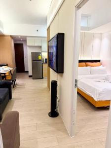 Venice Luxe Cozy 1 BedRoom, Pool, Netflix, Kitchen, Canal Mall Access