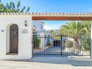 Beach Paradise - Discover Casa Nella in Moraira