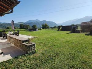 Spacieuse maison de vacances avec piscine à Arenthon
