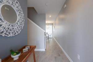 Disney Theme Rooms Private Pool and Storey Lake