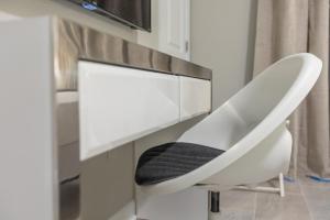 Disney Theme Rooms Private Pool and Storey Lake