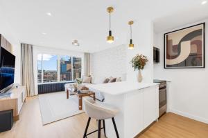 Concept Suite Montreal 1BR King Bed and Parking Inc