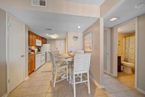 Gulf Shores Surf & Racquet Club 705B