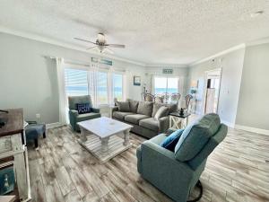 Palm Beach B31 Gulf Front 3BR 2BA Corner Unit