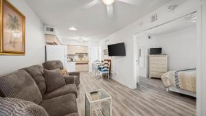 The Cove A118 Cozy Lagoon Getaway