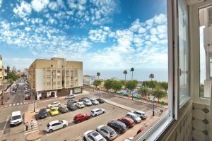 Sabinillas - Frontline Beach Apartment