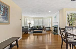 Entire Saunderstown Home with Pool