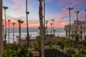 Stunning Oceanview Penthouse | 2BR, Sleeps 6 | North Coast Village Resort