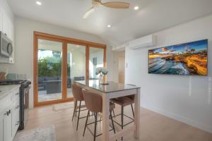 Luxury Carlsbad Retreat | Across The Street From Beach | Firepit, BBQ, Ping Pong, Cornhole & More