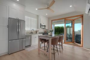 Luxury Carlsbad Retreat | Across The Street From Beach | Firepit, BBQ, Ping Pong, Cornhole & More