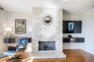 Luxury Coastal Escape | Sleeps 4 | Ocean Views + Resort Amenities