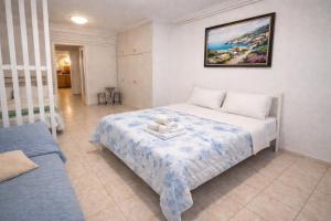 Piraeus Supreme by the Sea