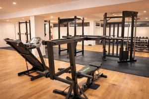 Apto nuevo junto a pistas con Parking & Sauna & Gym