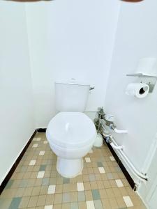 Bright apartment Parking Tram 3 min walk
