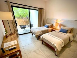 Casa del Mar - Luxury Seaside Villa