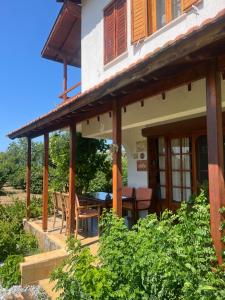 Mandalina Kapı Evleri