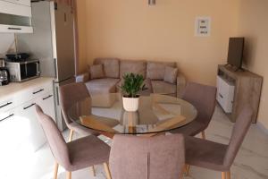 Aivazidis Residence II