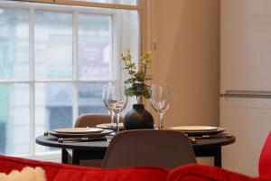 Premium City-Centre Living on Historic Sadler Gate