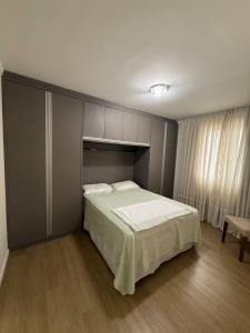 Apto Praia Brava 2 dormitórios 800 metros do mar