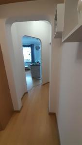 Mieszkanie 48m kw 2 pokoje balkon oś Bukowe ul Staszica Zameldowanie 24h