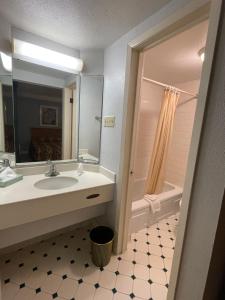 Americas Inn Houston