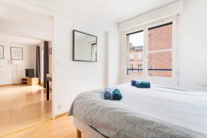 Appartment Old Town with parking and balcony