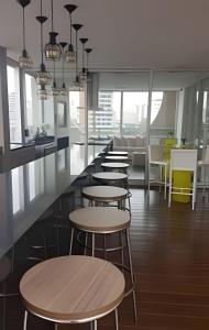 Lindo Studio ao lado da Paulista e Frei Caneca