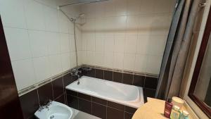 Dubai Marina Apartment Steps to DMCC Metro & JBR