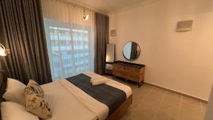 Dubai Marina Apartment Steps to DMCC Metro & JBR