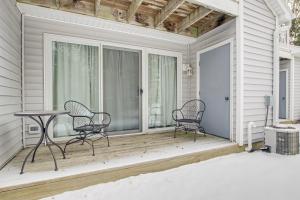 Less Than 1 Mi to Peninsula State Park Central Condo