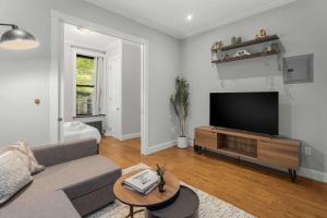 Chic NYC Retreat by Central Park