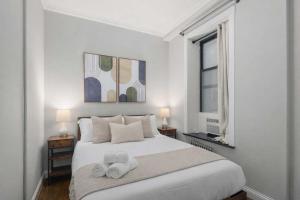 Chic NYC Retreat by Central Park