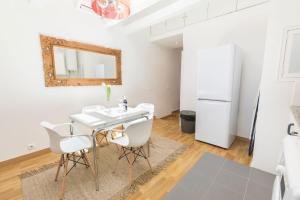 Bright Studio In Lisbon Heart